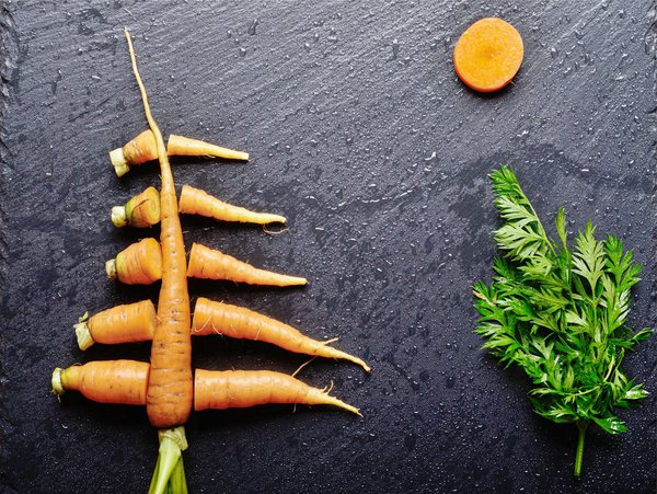 Comment styliser des pantalons de yoga pour les rendre appropriés à des activités en dehors du studio?